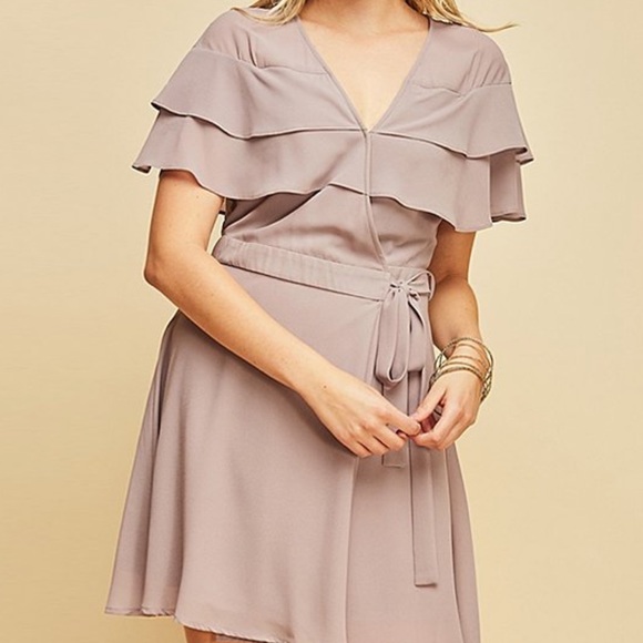 Grey-lilac surplice wrap dress - Picture 2 of 8